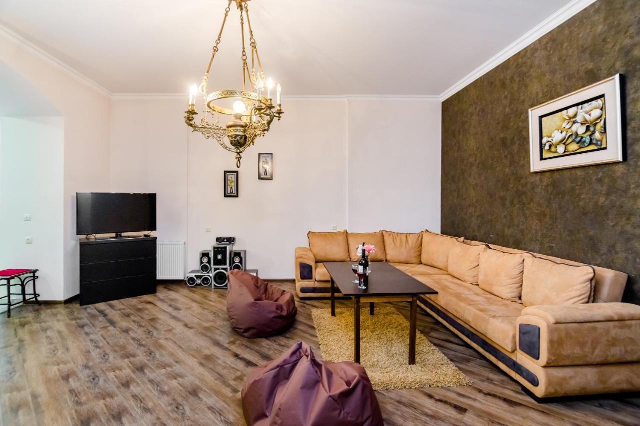 Comfortable House On Marjanishvili Tbilisi Exterior photo