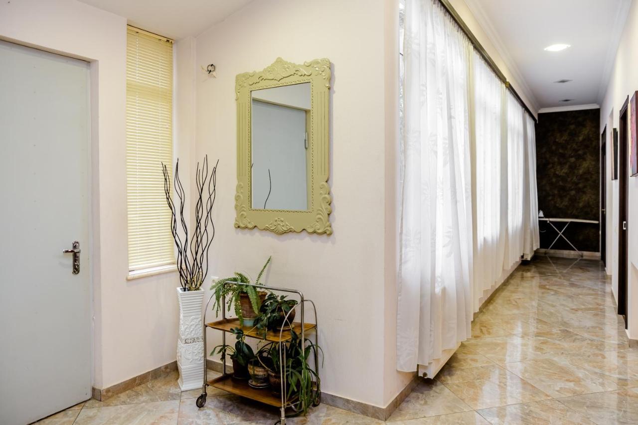 Comfortable House On Marjanishvili Tbilisi Exterior photo