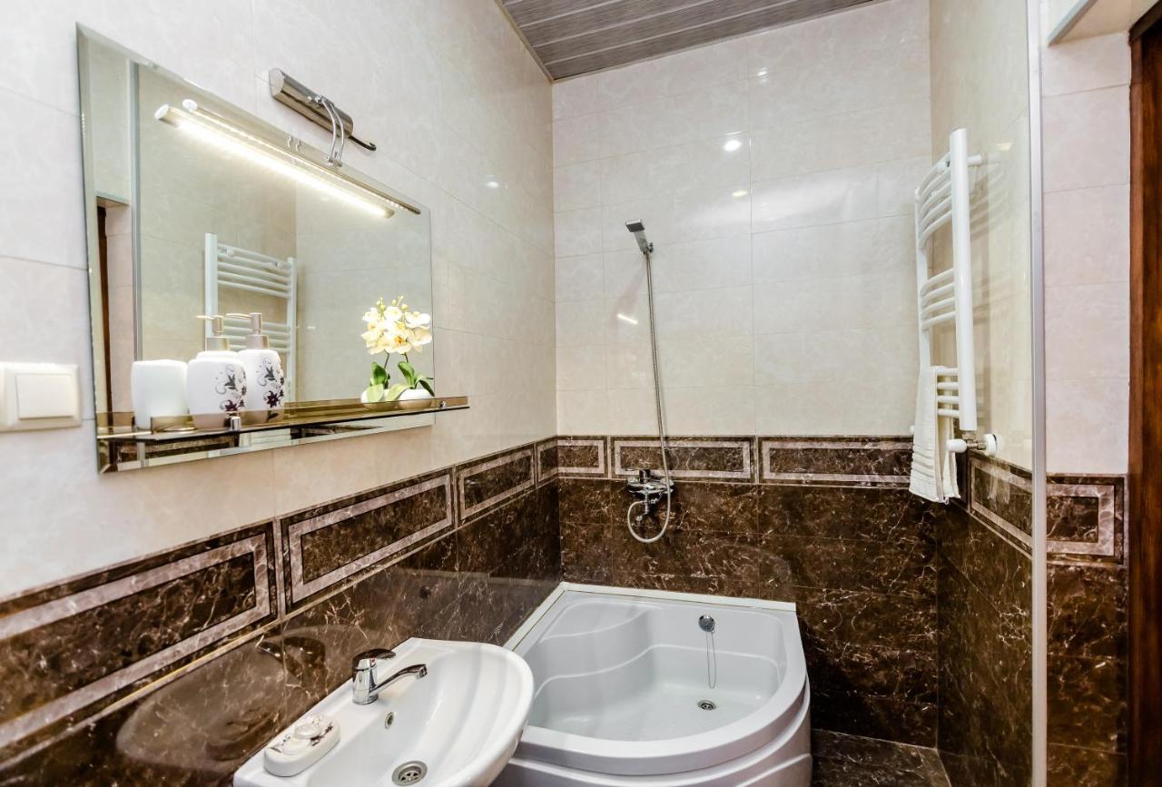 Comfortable House On Marjanishvili Tbilisi Exterior photo