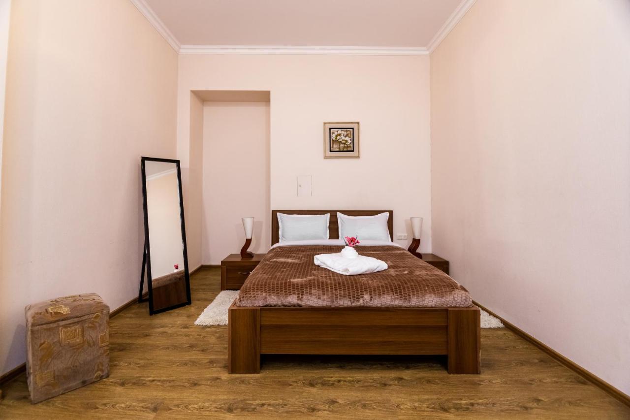 Comfortable House On Marjanishvili Tbilisi Exterior photo